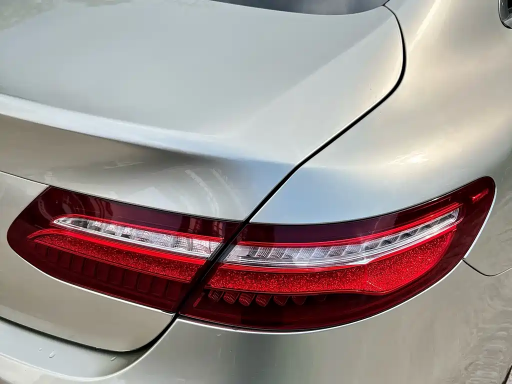 Mercedes-Benz E-Class 2017 — фото 14