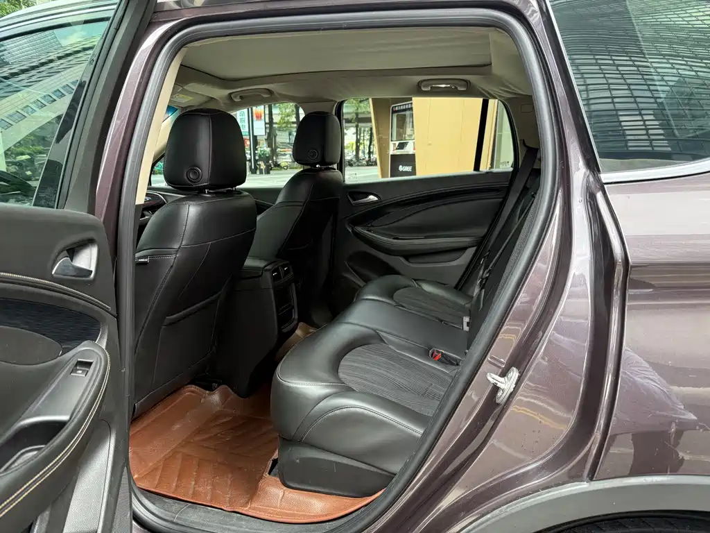 Buick Envision Plus 2015 — фото 9
