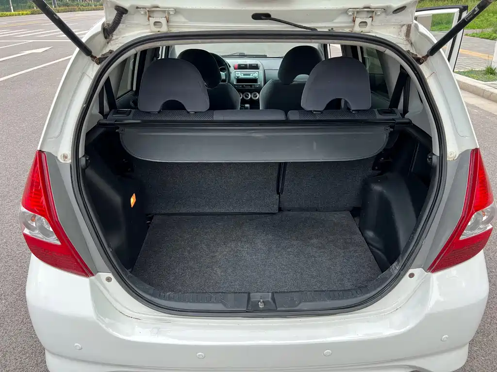 Honda Fit 2008 — фото 18
