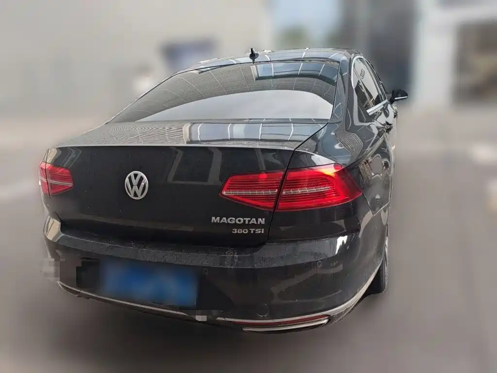 Volkswagen Magotan 2016