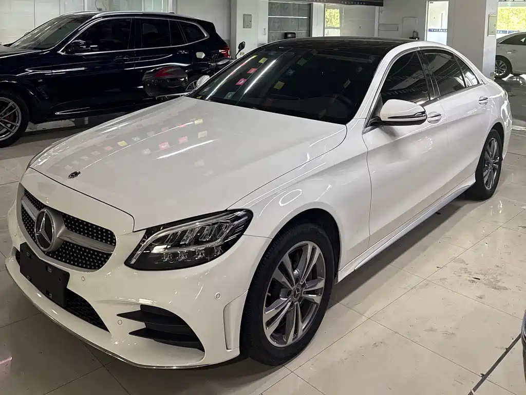 Mercedes-Benz C-Class 2021