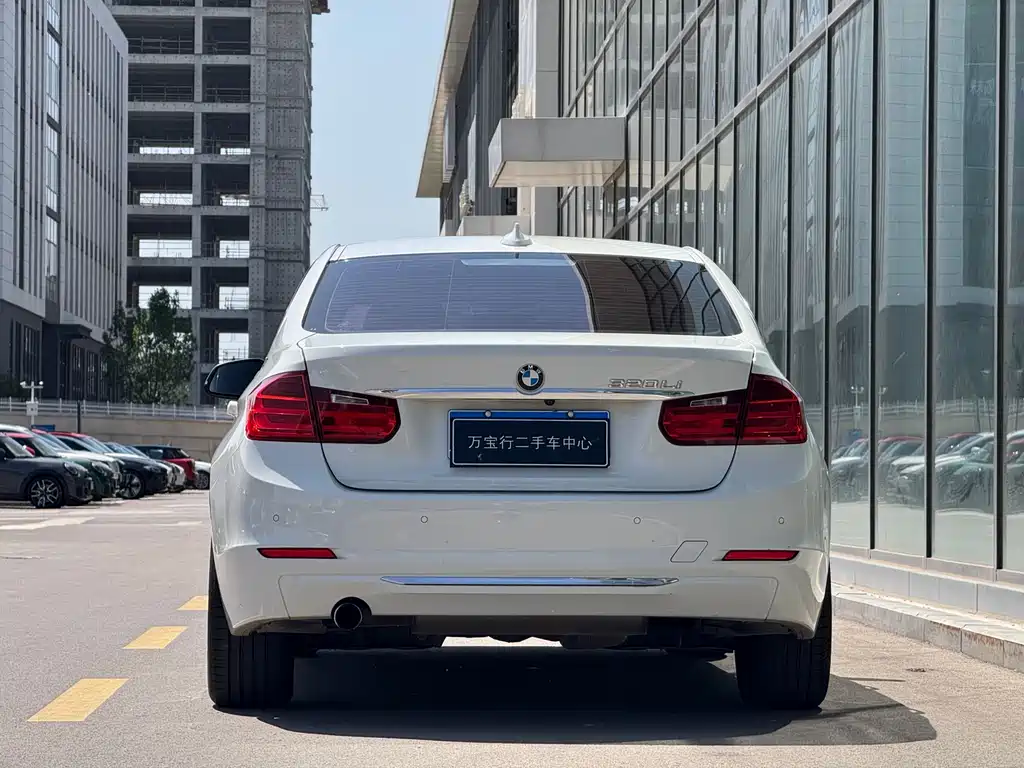 BMW 3 Series 2014 — фото 19