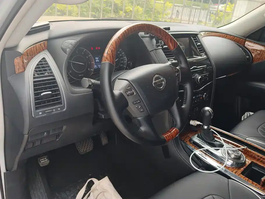 Nissan Patrol 2019 — фото 12