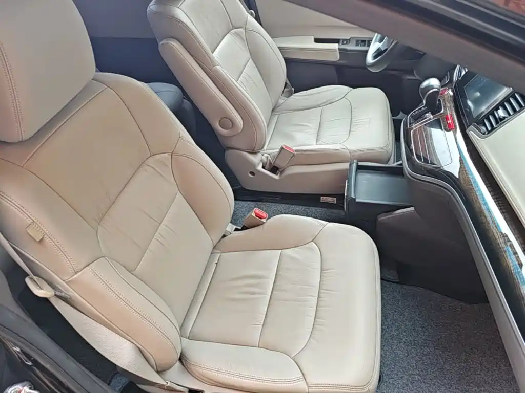 Honda Odyssey 2016 — фото 25
