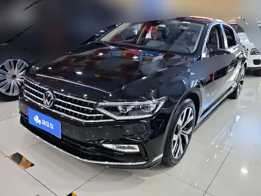 Volkswagen Magotan 2024