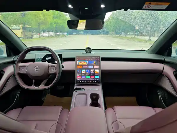 NIO ET5T 2024