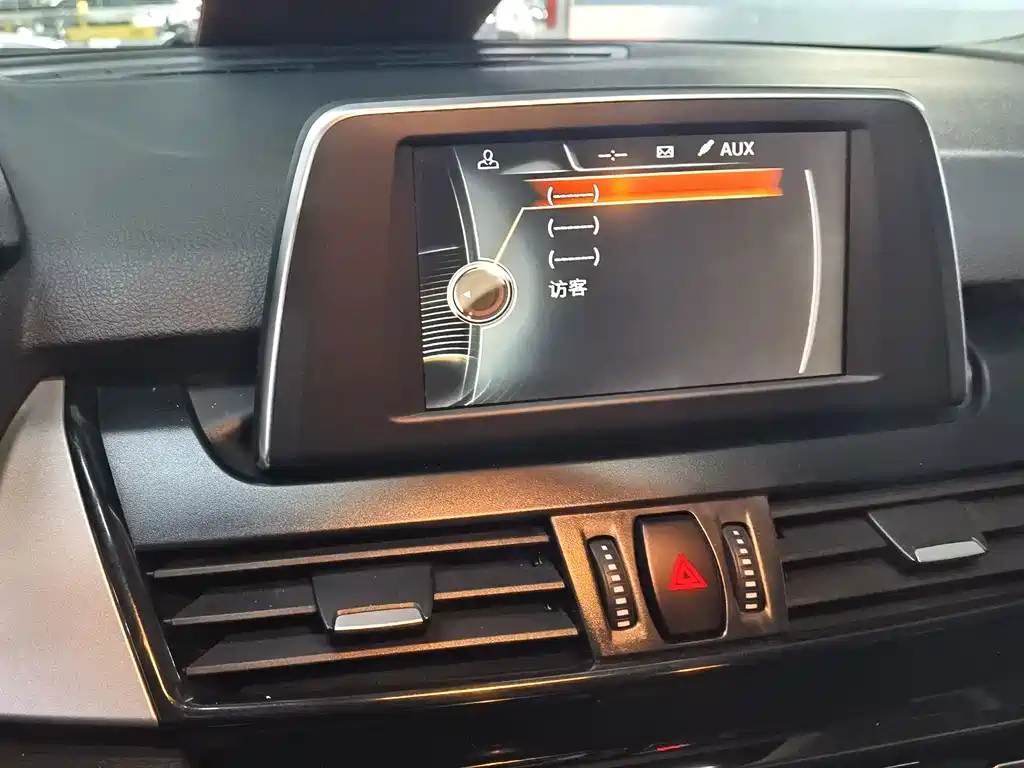 BMW 2 Series Station Wagon 2016 — фото 15