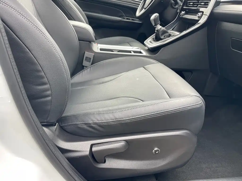 Haval M6 2023 — фото 10