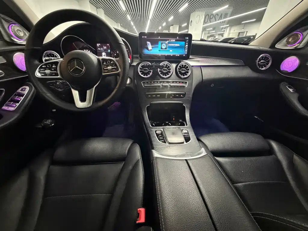 Mercedes-Benz C-Class 2019 — фото 10