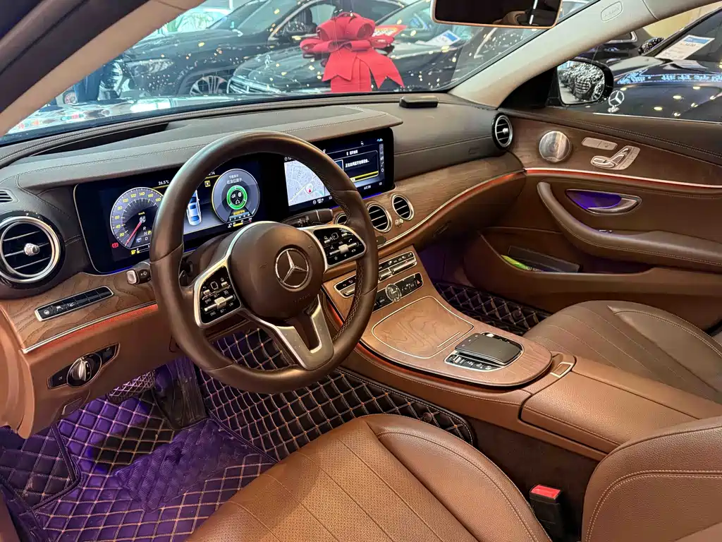 Mercedes-Benz E-Class 2019 — фото 9