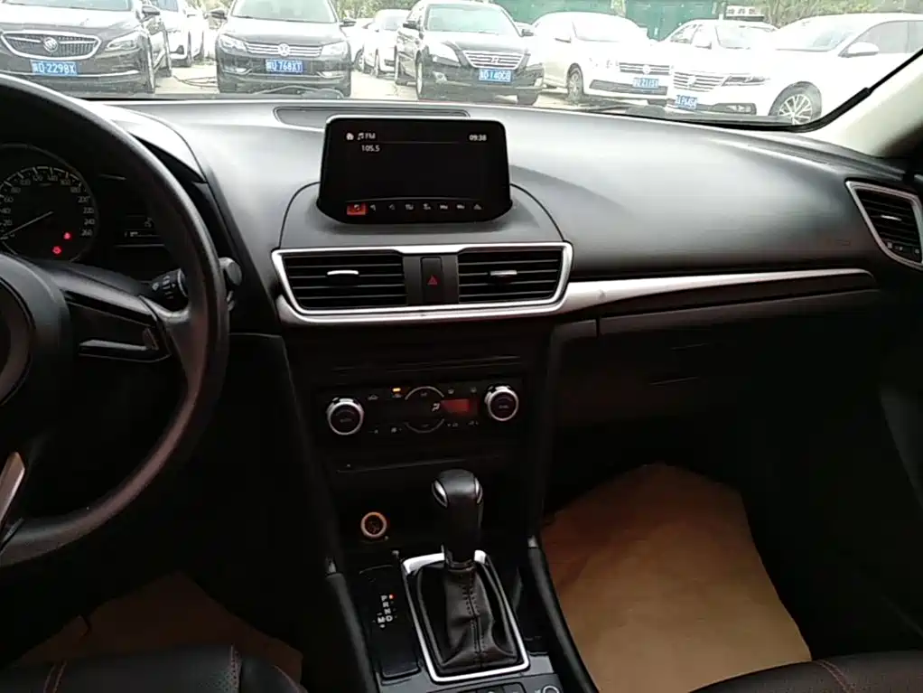 Mazda 3 Angkesela 2018 — фото 13