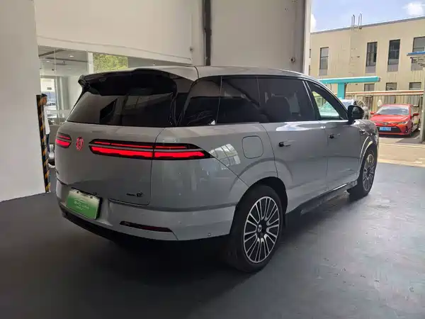Denza N8L 2025