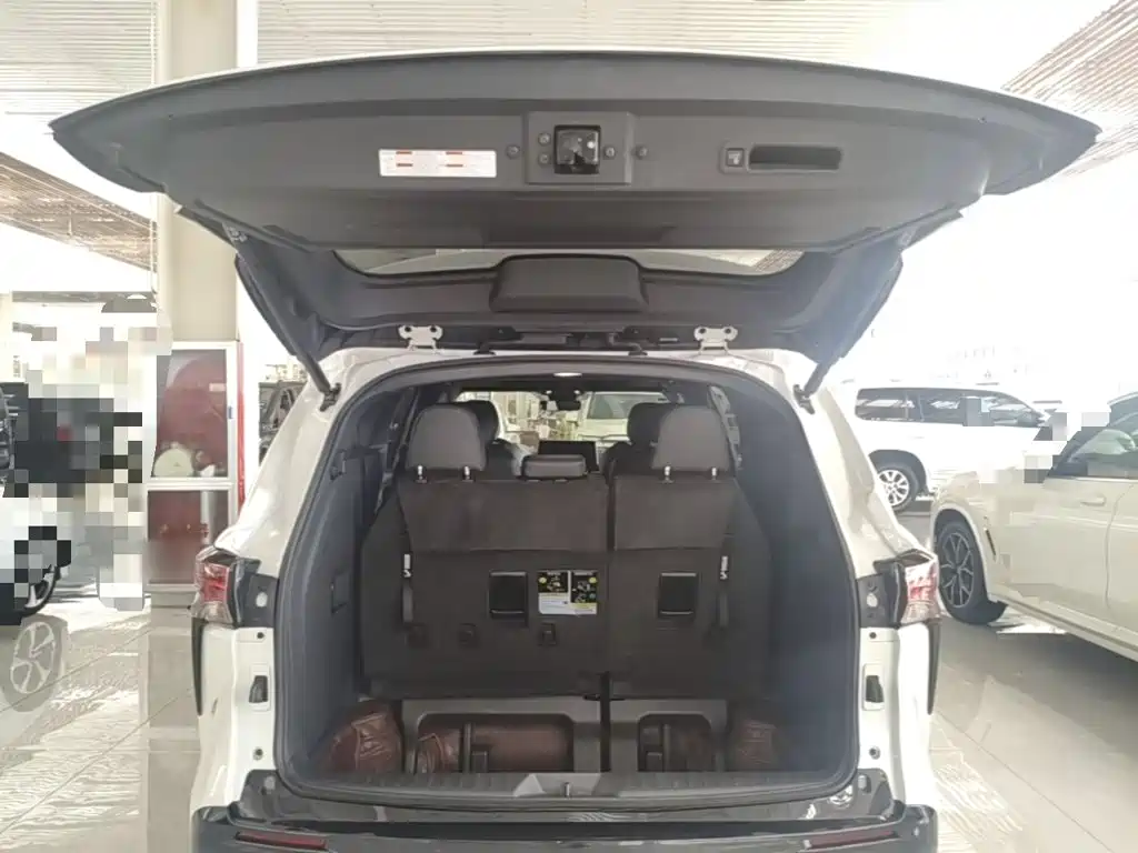 Toyota Sienna 2026 — фото 15