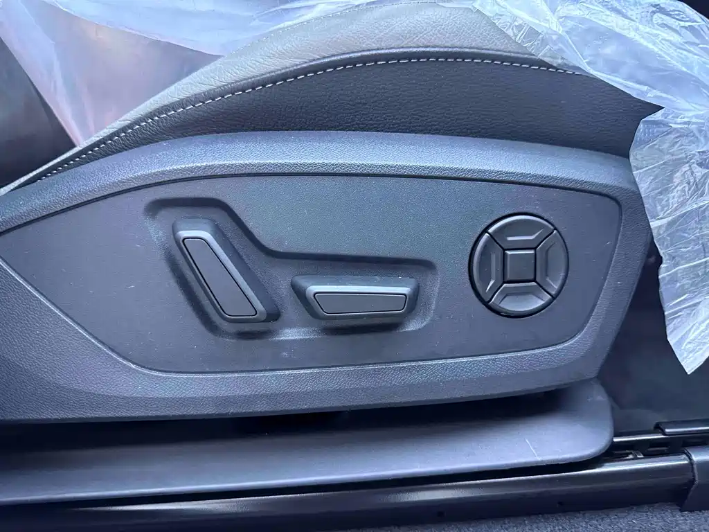 Audi Q3 2023 — фото 18
