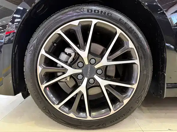 Lynk & Co 03 2020