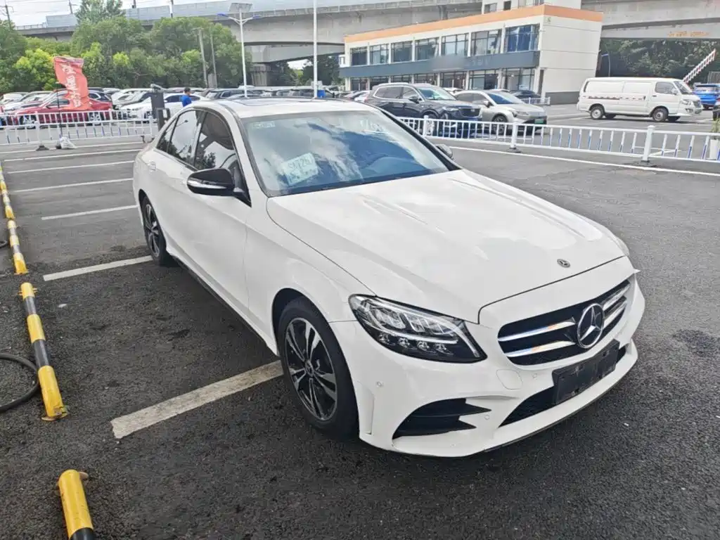 Mercedes-Benz C-Class 2020