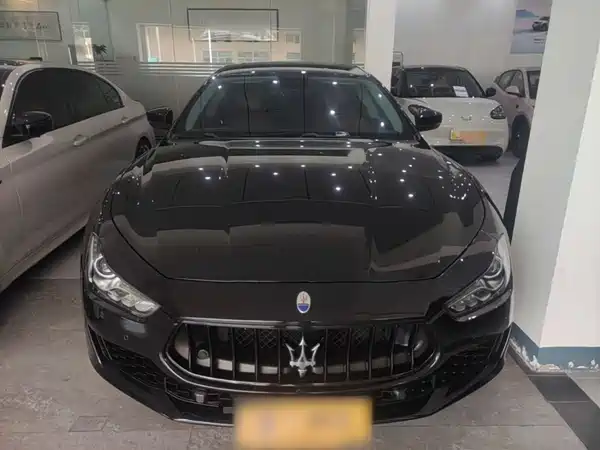 Maserati Ghibli 2021