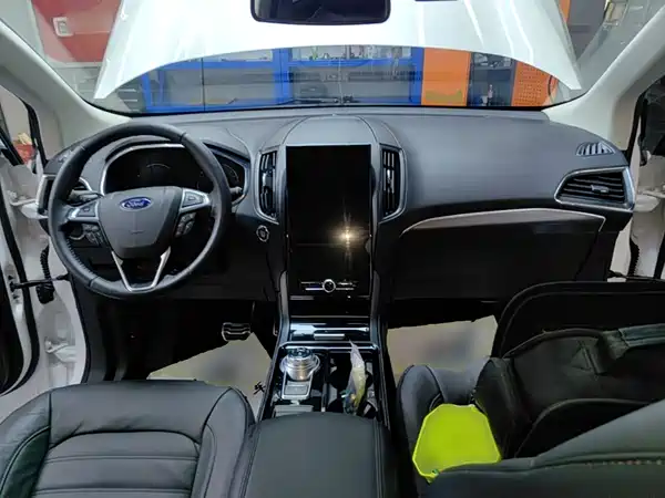 Ford Edge 2020