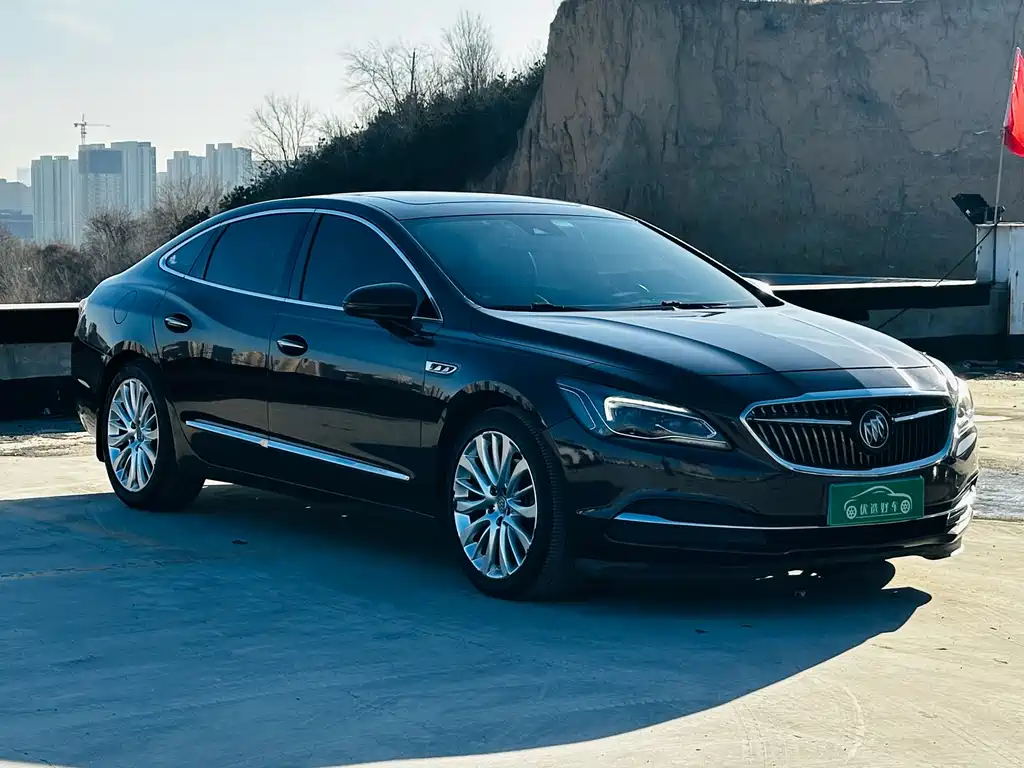 Buick LaCrosse 2017 — фото 3