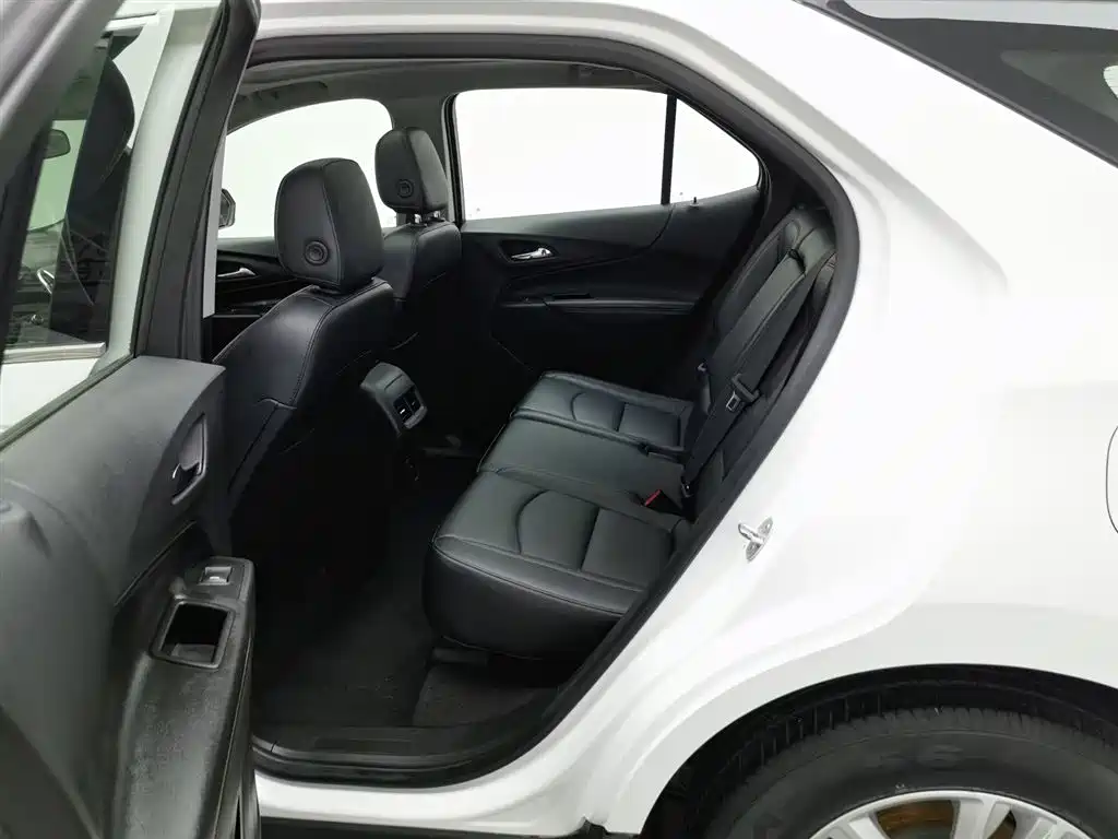 Chevrolet Equinox 2020 — фото 15