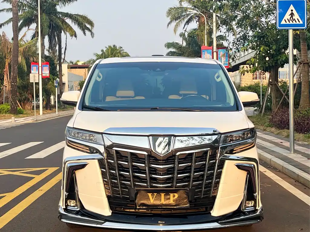 Toyota Alphard 2020 — фото 2