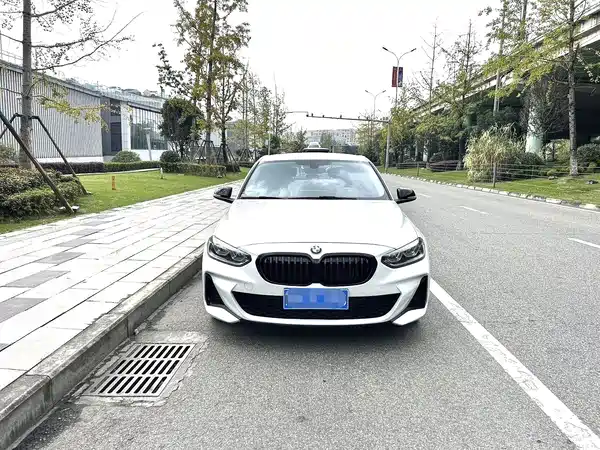 BMW 1 Series 2023