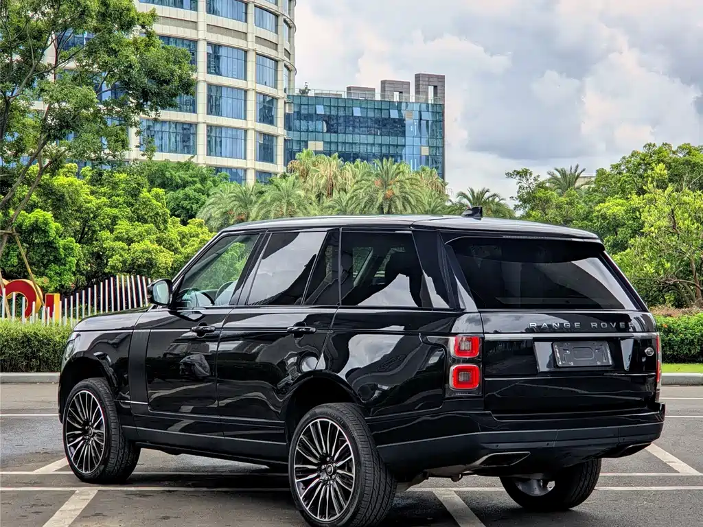 Land Rover Range Rover 2019 — фото 20