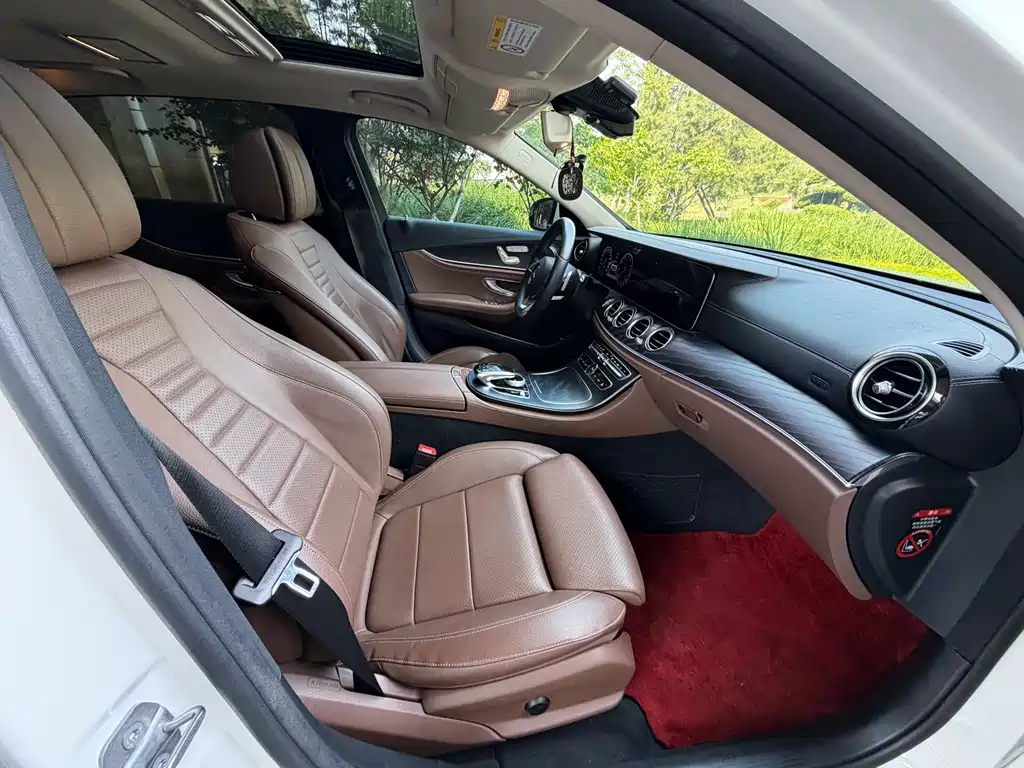 Mercedes-Benz E-Class 2018 — фото 10