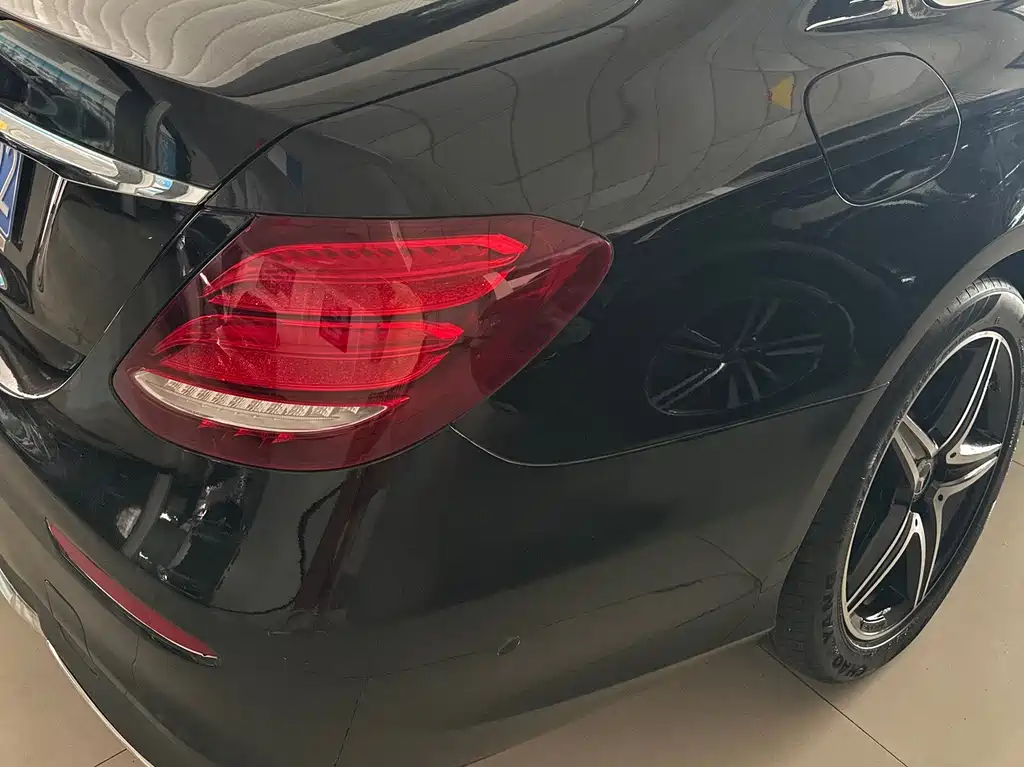 Mercedes-Benz E-Class 2020 — фото 12