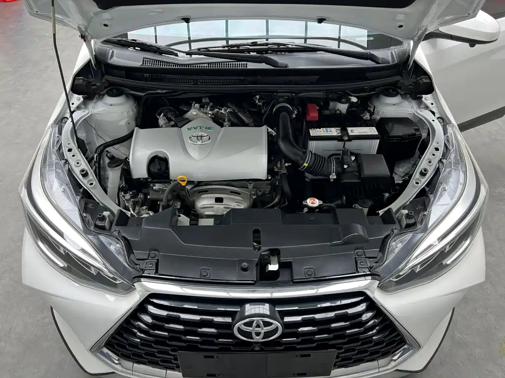 Toyota Yaris L 2021 — фото 17