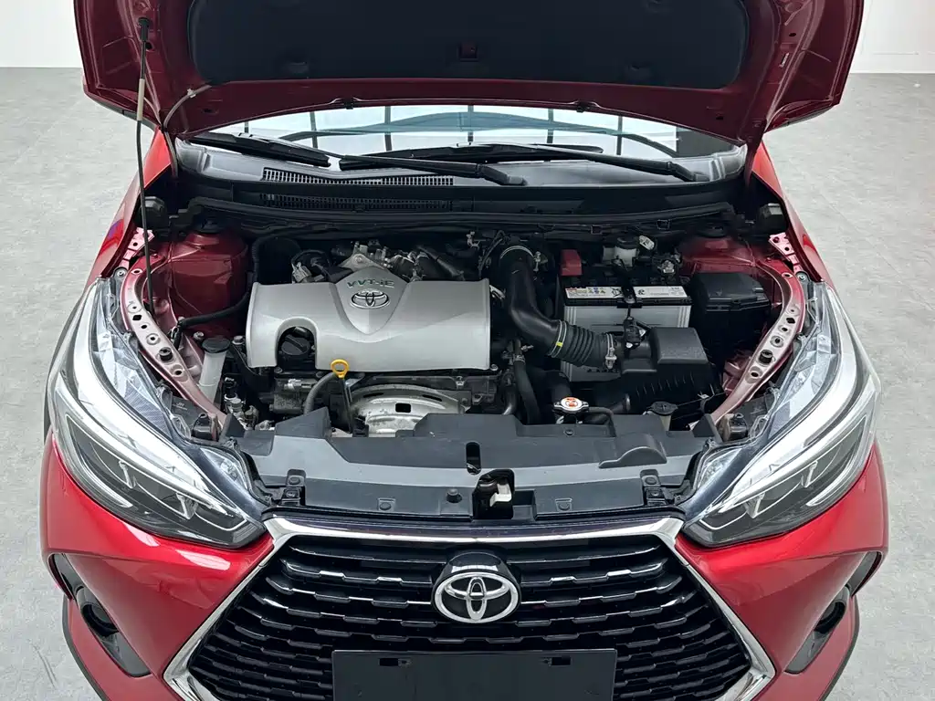 Toyota Yaris L 2021 — фото 15