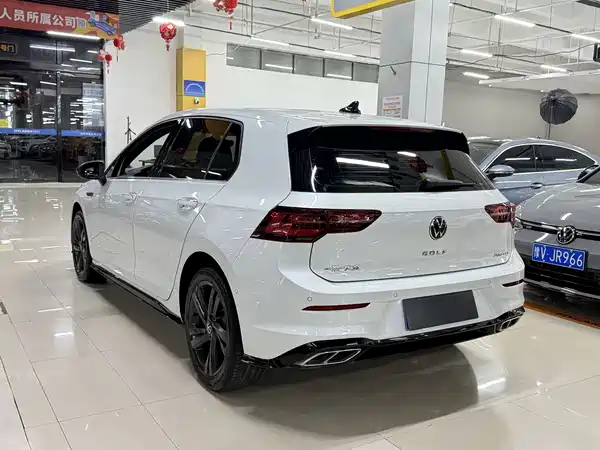 Volkswagen Golf 2022