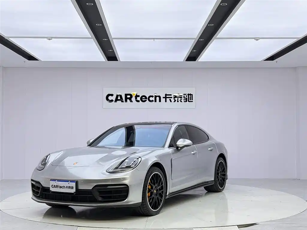 Porsche Panamera 2024 — фото 1
