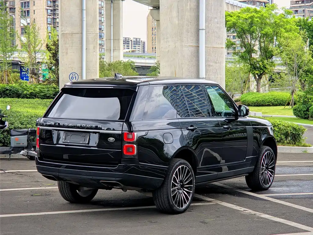 Land Rover Range Rover 2019 — фото 21
