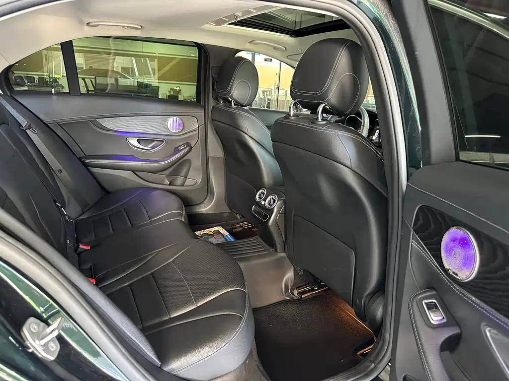 Mercedes-Benz C-Class 2019 — фото 14
