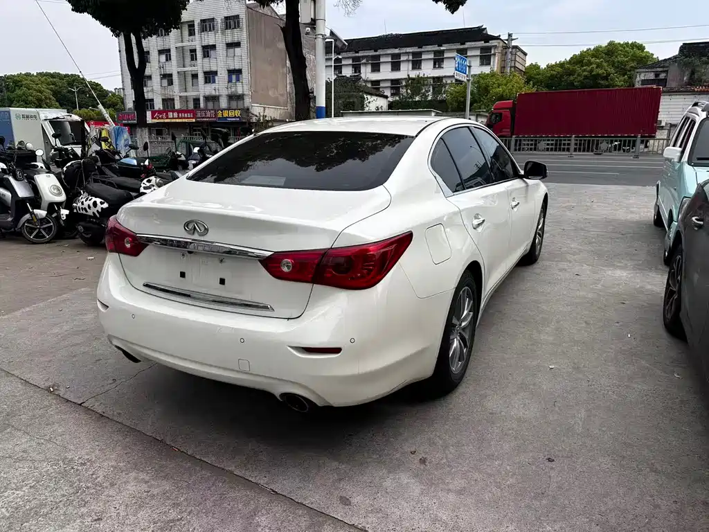 Infiniti Q50L 2016 — фото 5