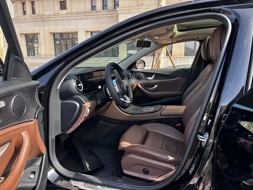Mercedes-Benz E-Class 2020 — фото 8