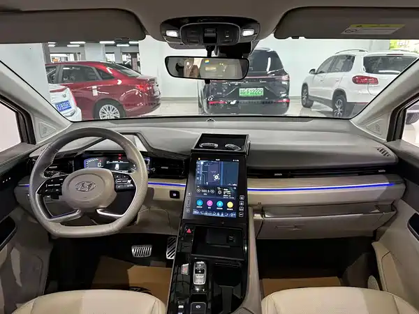 Hyundai Custin 2021