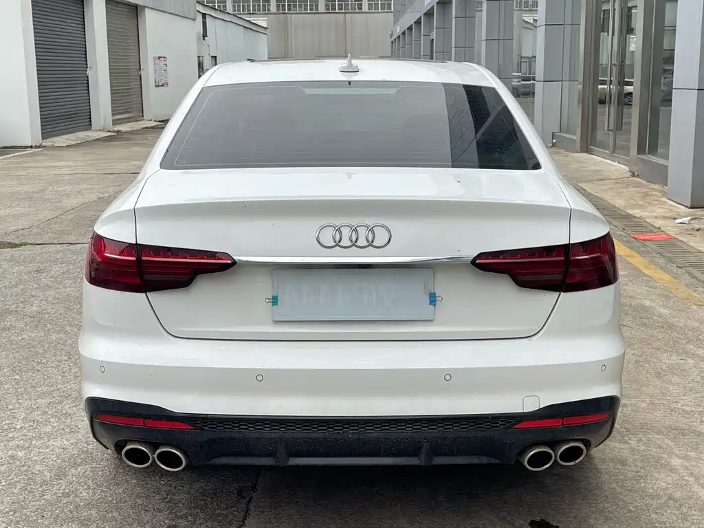 Audi A4L 2021 — фото 5