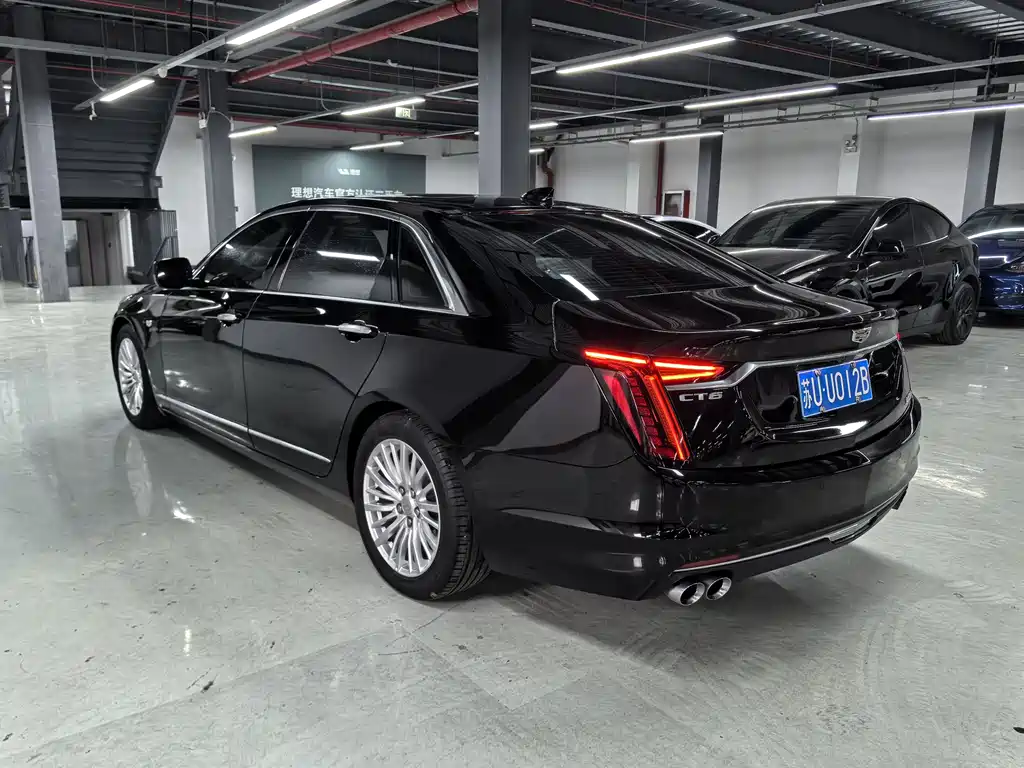 Cadillac CT6 2023 — фото 9