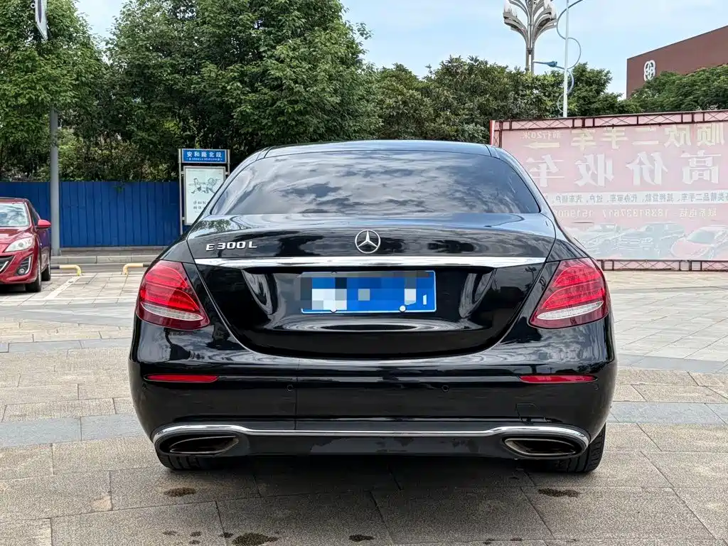 Mercedes-Benz E-Class 2016