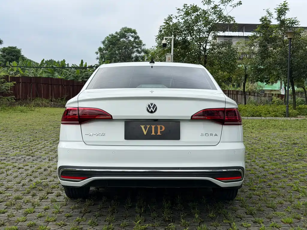 Volkswagen Bora 2023