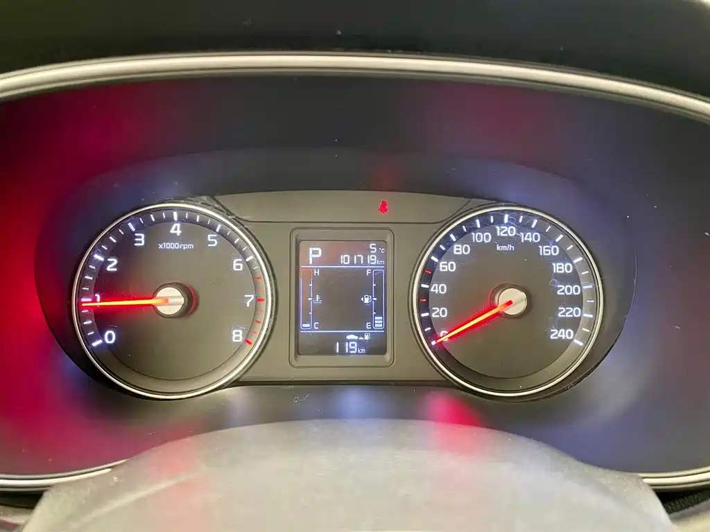 Kia KX3 2017 — фото 13