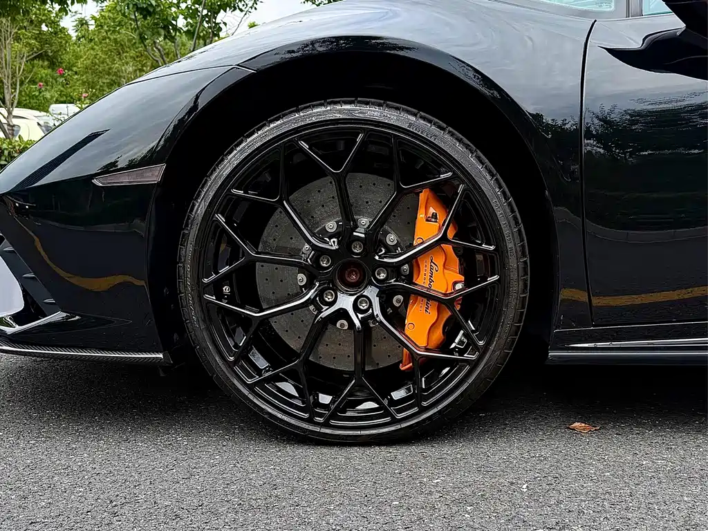 Lamborghini Huracan 2023 — фото 18
