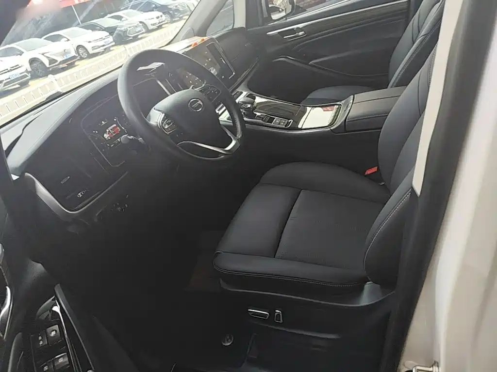 GAC Trumpchi M8 2025 — фото 15