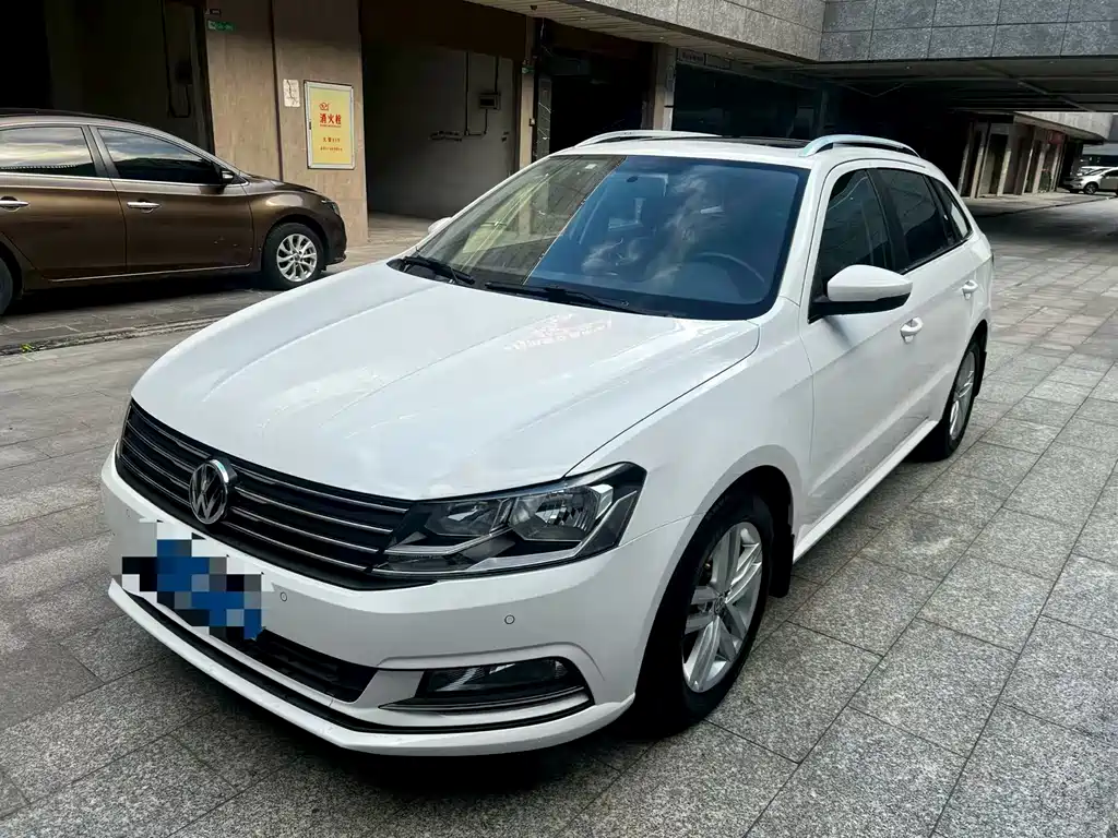 Volkswagen Gran Lavida 2017 — фото 1