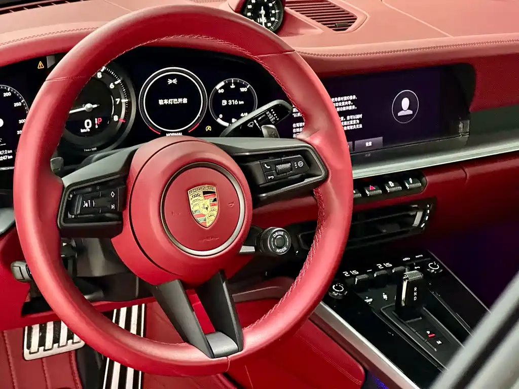 Porsche 911 2023 — фото 14