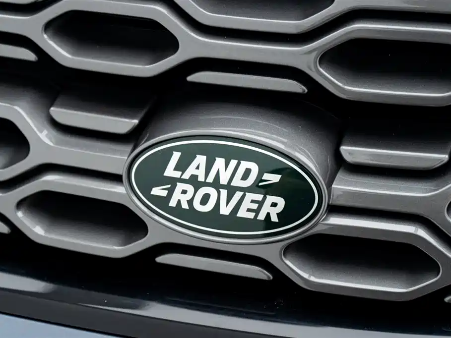 Land Rover Discovery Sport 2023 — фото 9