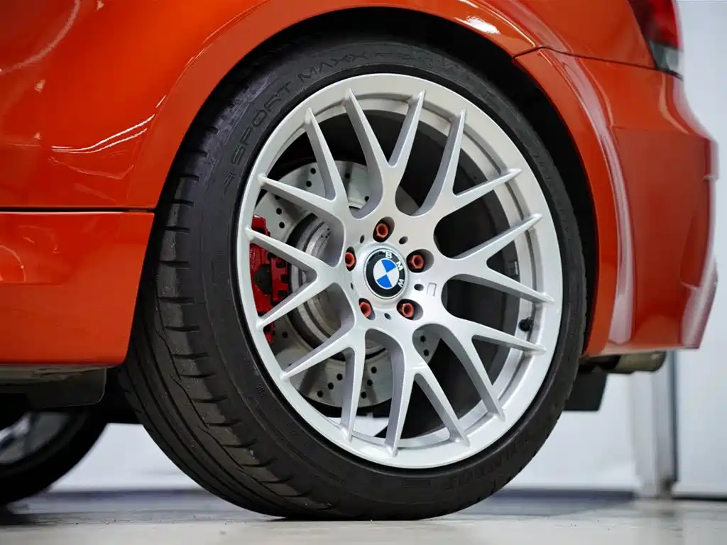 BMW 1 Series M 2012 — фото 21