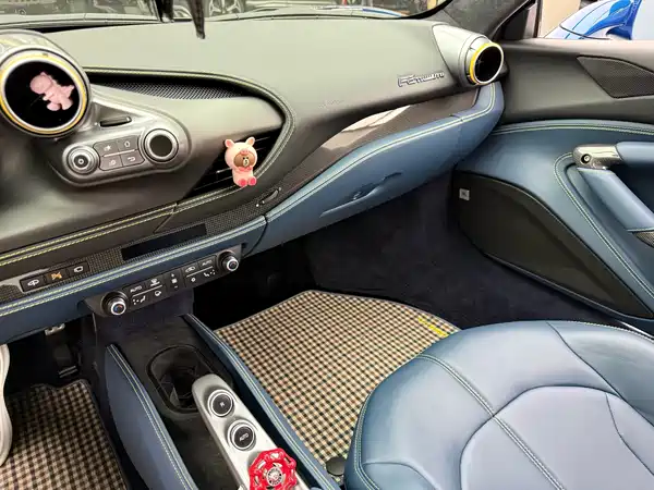 Ferrari F8 2021